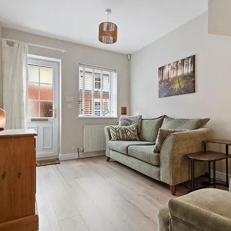 Stylish Free Parking Sleeps 4 - Pass The Keys York