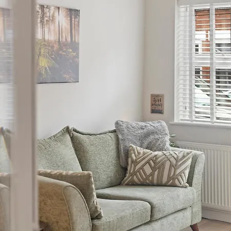 Stylish Free Parking Sleeps 4 - Pass The Keys Dom wakacyjny