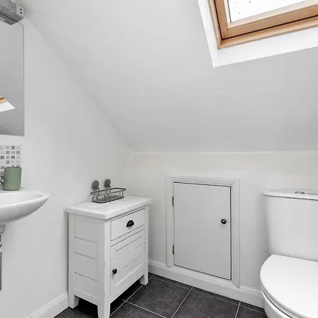 Stylish Free Parking Sleeps 4 - Pass The Keys York