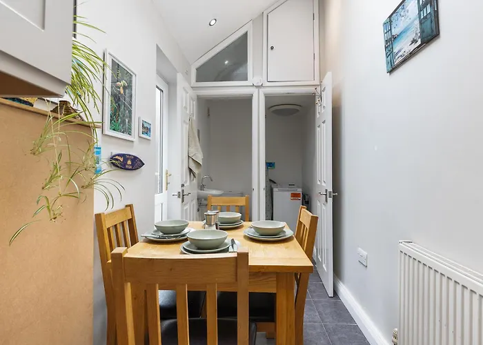 Stylish Free Parking Sleeps 4 - Pass The Keys * York