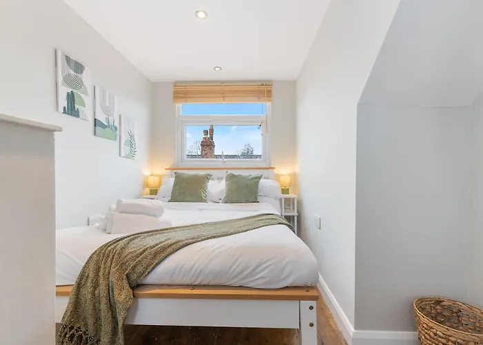 Dom wakacyjny Stylish Free Parking Sleeps 4 - Pass The Keys