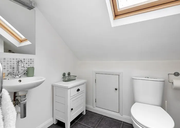 Stylish Free Parking Sleeps 4 - Pass The Keys York